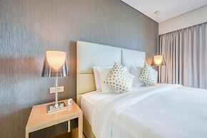 Cool Dubai Apt Next Burj Khalifa Design District