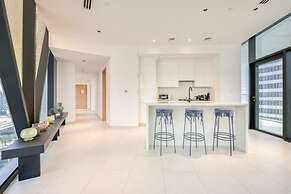 Luxury Apt W Burj Khalifa Vw Dubai Canal Access