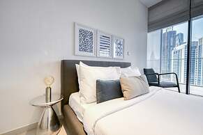 Luxury Apt W Burj Khalifa Vw Dubai Canal Access