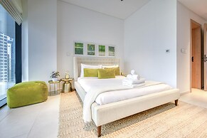 Luxury Apt W Burj Khalifa Vw Dubai Canal Access