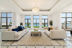 Luxury Villa w Dramatic Vw Private Beach Pool