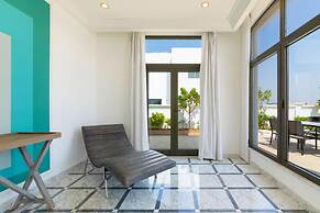 Luxury Villa w Dramatic Vw Private Beach Pool