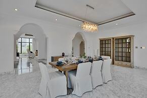Luxury Villa w Dramatic Vw Private Beach Pool