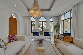 Luxury Villa w Dramatic Vw Private Beach Pool