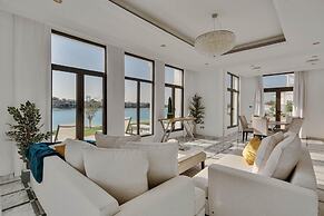 Luxury Villa w Dramatic Vw Private Beach Pool