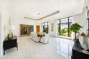 Luxury Villa w Dramatic Vw Private Beach Pool