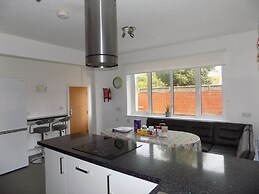 The White Cottage