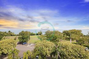 Signatures on the Esplanade Darwin