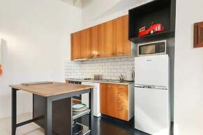 Spacious 1 Bedroom Apartment in Teneriffe, Brisbane