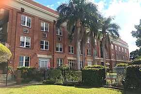 Spacious 1 Bedroom Apartment in Teneriffe, Brisbane