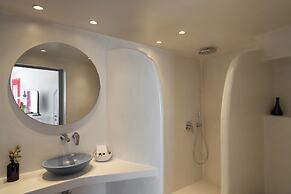 Serendipity Cliffside Villa & Suites