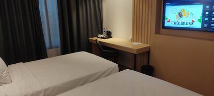 EASTERN HOTEL BOJONEGORO