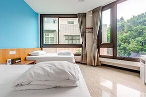 Lightness Hotel