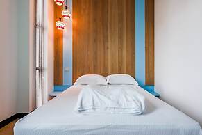 Lightness Hotel