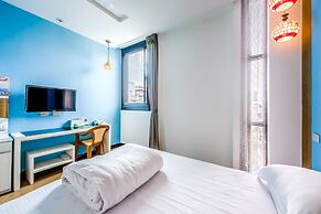 Lightness Hotel