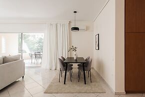 Top-Class 2BR Apartment in Marousi