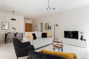Top-Class 2BR Apartment in Marousi