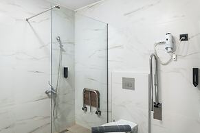 Diamond Star Hotel