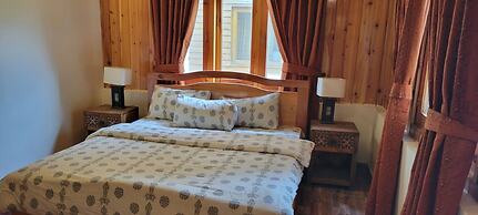 Pine Park Glade Resort Shogran