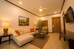 Veranda 8F - 2 bdr 2 Bath - Condo