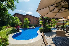 Veranda 8F - 2 bdr 2 Bath - Condo