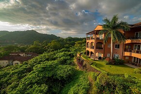 Altavista 5A 3 bdr 3 Bath Ocean View