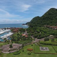 Altavista 5A 3 bdr 3 Bath Ocean View