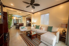 Altavista 5A 3 bdr 3 Bath Ocean View