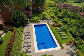 Altavista 5A 3 bdr 3 Bath Ocean View