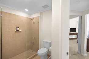 Del Mar 5F 3 Bedr 2 Bath