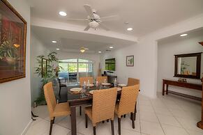 Colina 5D - 3 bdr 2 Bath Family