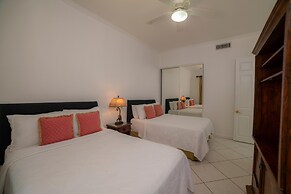 Colina 5D - 3 bdr 2 Bath Family