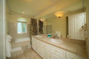 Colina 5D - 3 bdr 2 Bath Family