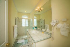 Colina 5D - 3 bdr 2 Bath Family