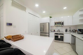 Colina 5D - 3 bdr 2 Bath Family