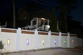 Lovely 4-bed Villa Family Oriented or a Smallgroup