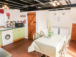 Woodlands Cottage