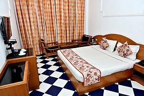 Hotel Hemkunth