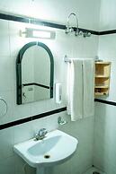 Hotel Hemkunth