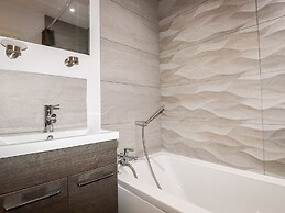6 Ocean Heights
