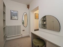 The Myles Suite Stone Cross Mansion