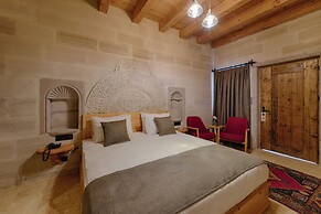 Concept Cave House