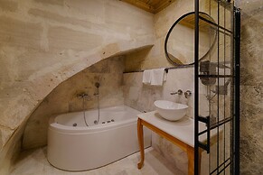 Concept Cave House