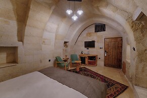 Concept Cave House