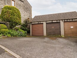 Top House