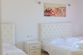 Hotel Sherifi