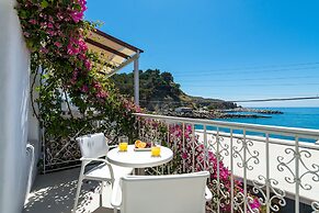 Samaria by the Sea