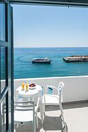 Livikon by the Sea