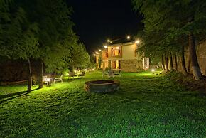Pine Park Edge Resort Khanian
