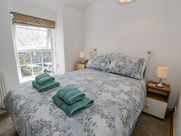 6 Glyn Terrace